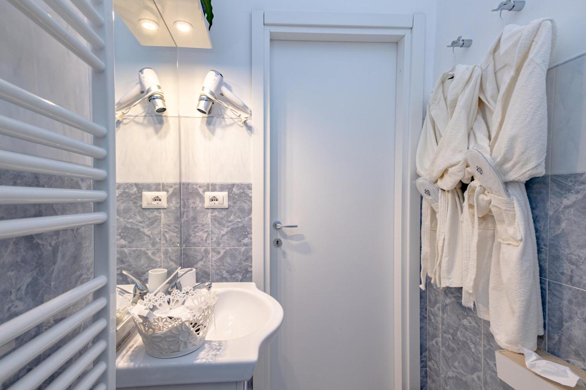 Dolce Casa Di Sve Vicino La Stazione Apartment Genoa Ngoại thất bức ảnh